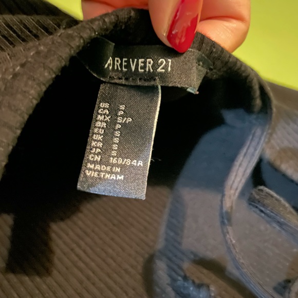 Forever 21 black ribbed flare tshirt dress 🖤 - Picture 3 of 3